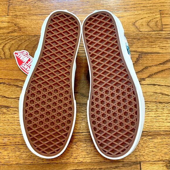 Vans retro floral classic slip on shoes, 7W/5.5M - Picture 3 of 6